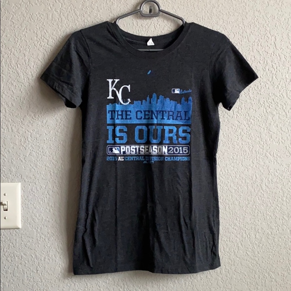Kansas City Royals women’s size M tee shirt